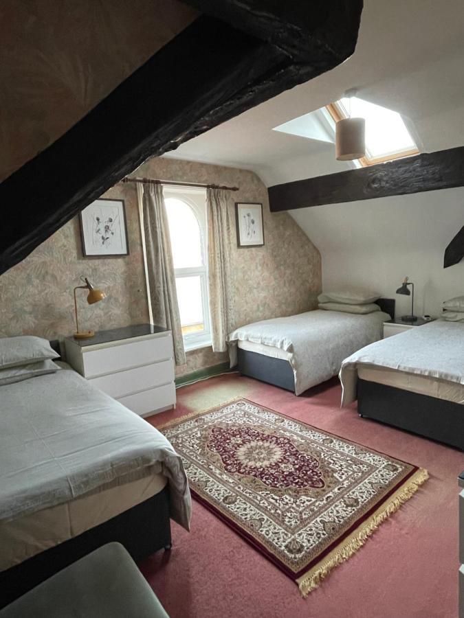 Chimneys Guest House Blackburn  Ngoại thất bức ảnh