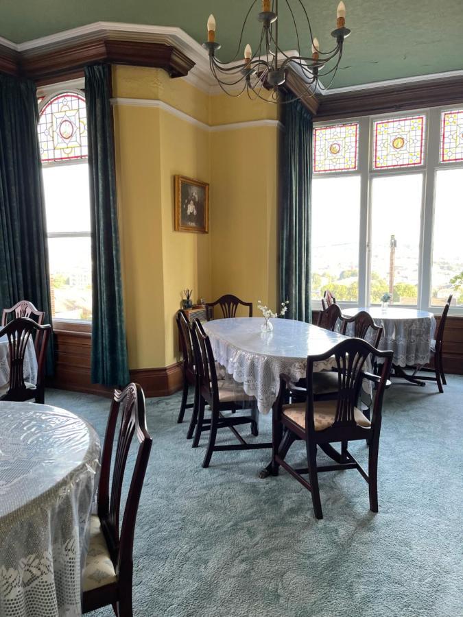 Chimneys Guest House Blackburn  Ngoại thất bức ảnh